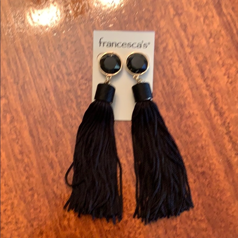 Francesca's black tassel ear rings - Picture 2 of 3